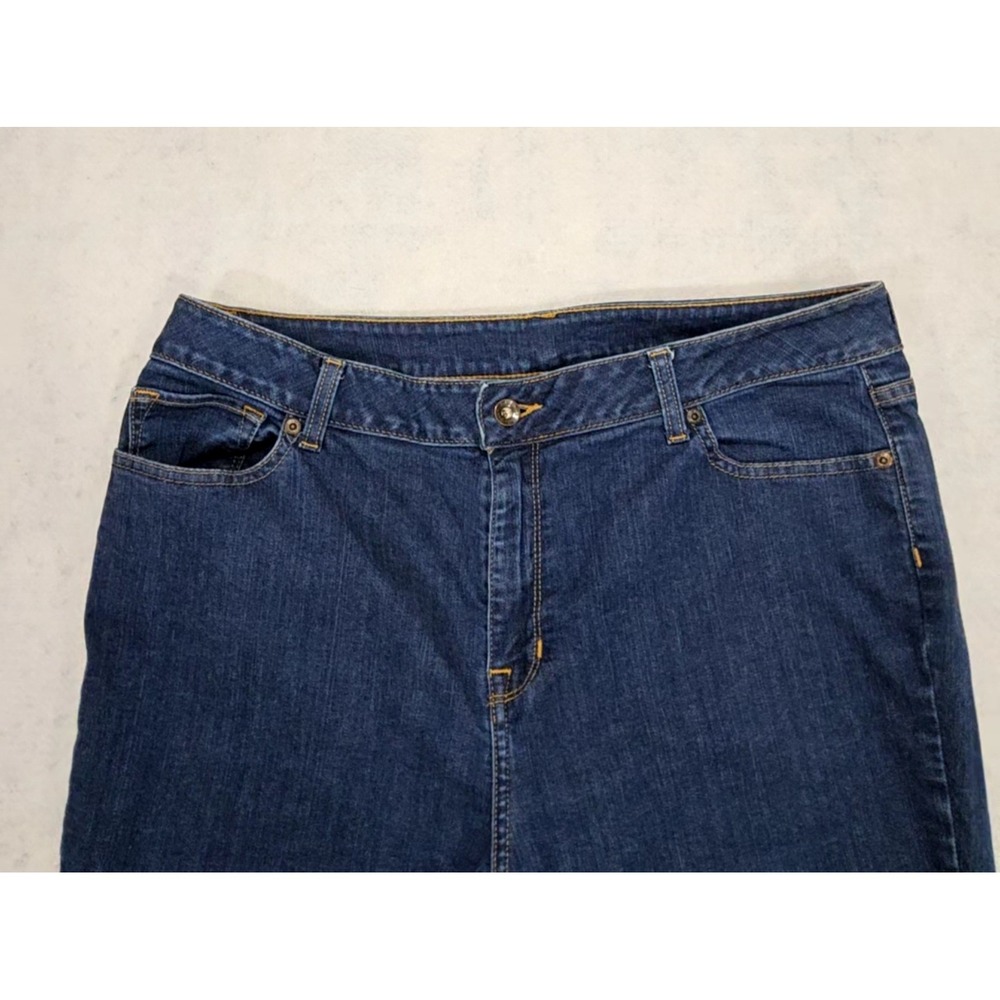 LL Bean Jeans Women 18 Petites Classic Fit Relaxed Straight Leg Dark Wash Blue - Picture 2 of 7